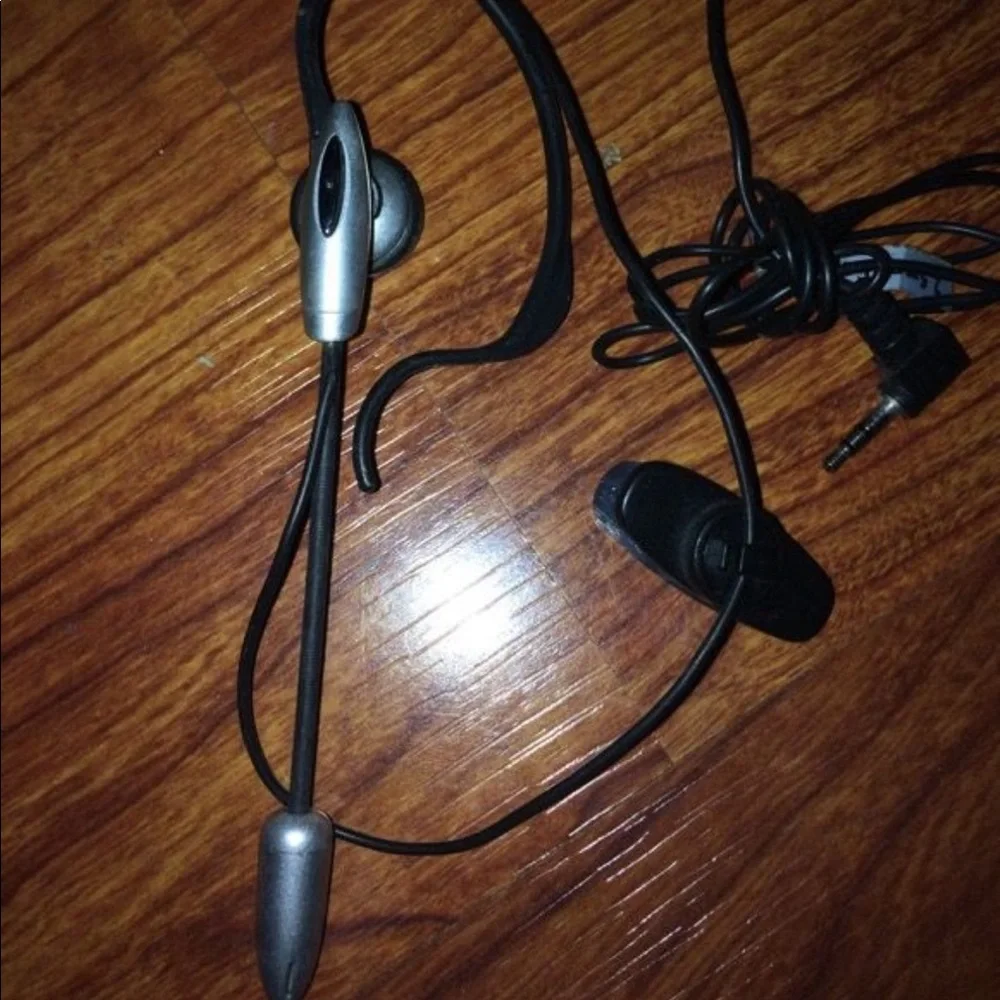 Cell Phone 2.5 mm Ear Jack Handsfree Headset